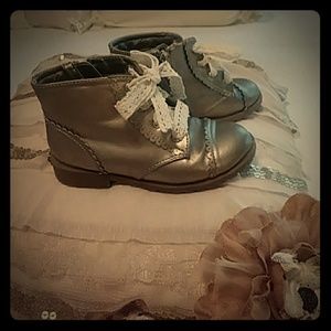 Adorable Taupe/Gold Girl's Boots